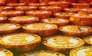 “主动管理坚守者”华商基金——以专业赢得荣誉满墙以行动诠释责任担当